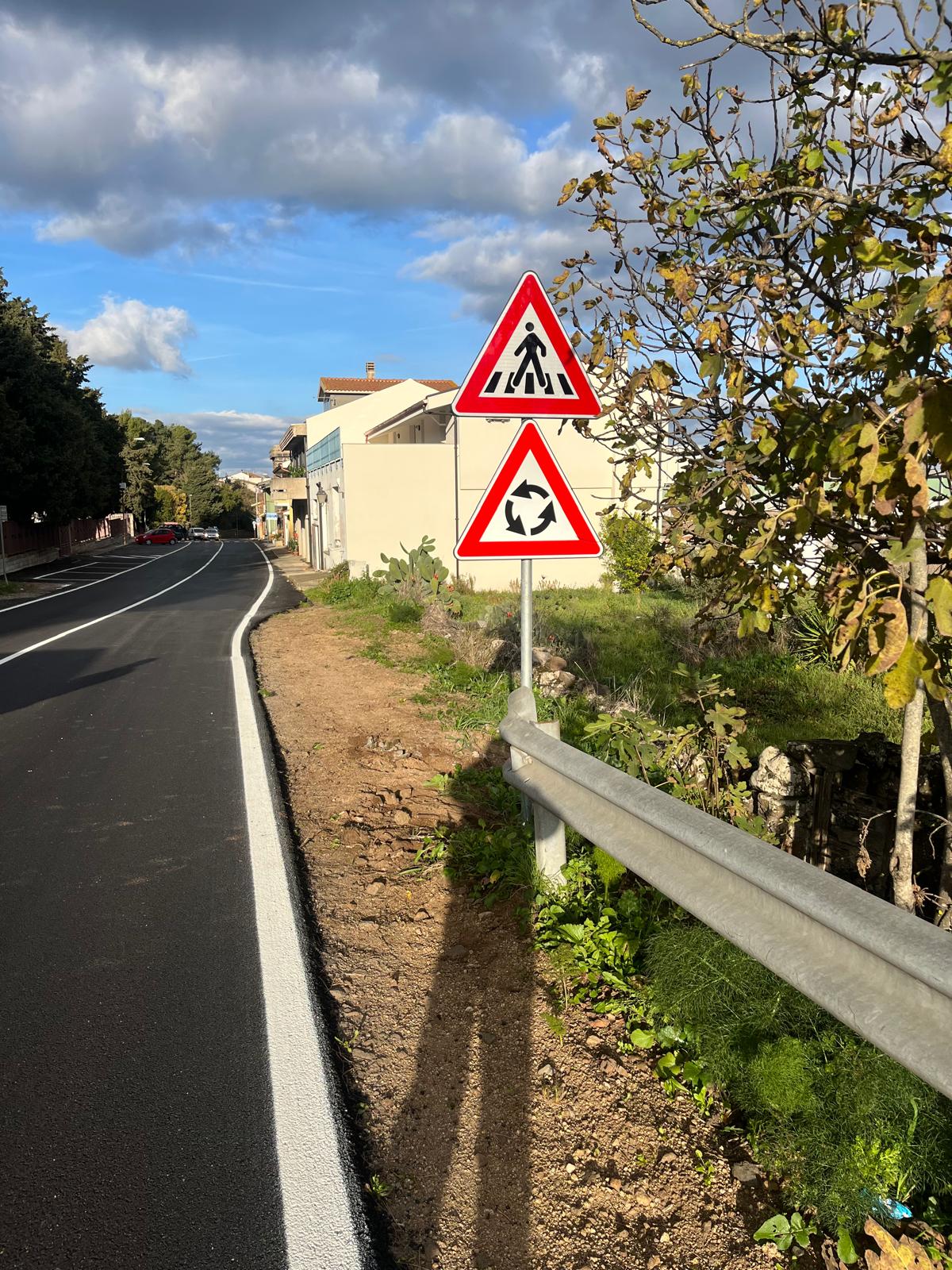 Installazione segnaletica verticale